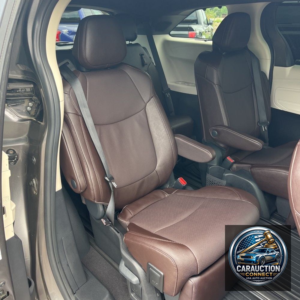 2024 Toyota Sienna Platinum 7-Passenger