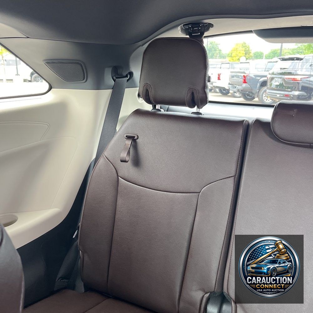 2024 Toyota Sienna Platinum 7-Passenger