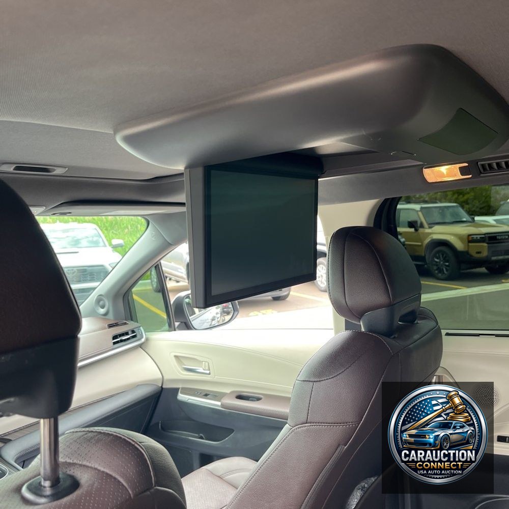 2024 Toyota Sienna Platinum 7-Passenger