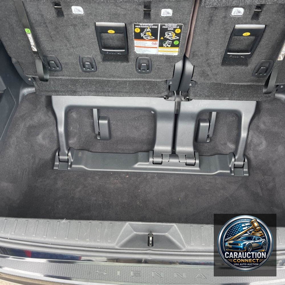2024 Toyota Sienna Platinum 7-Passenger