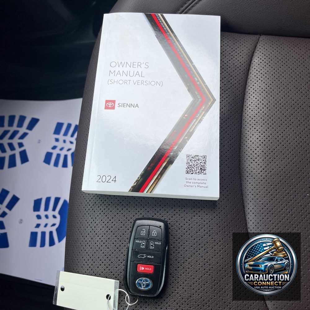2024 Toyota Sienna Platinum 7-Passenger