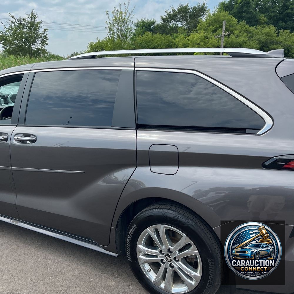 2024 Toyota Sienna Platinum 7-Passenger