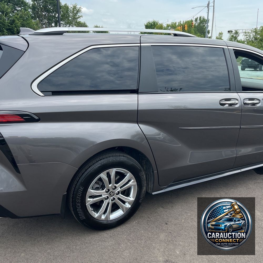 2024 Toyota Sienna Platinum 7-Passenger