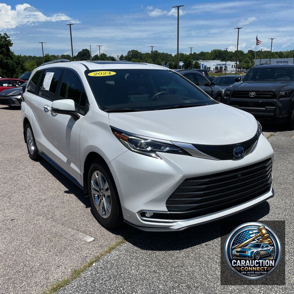 2024 Toyota Sienna Platinum 7-Passenger