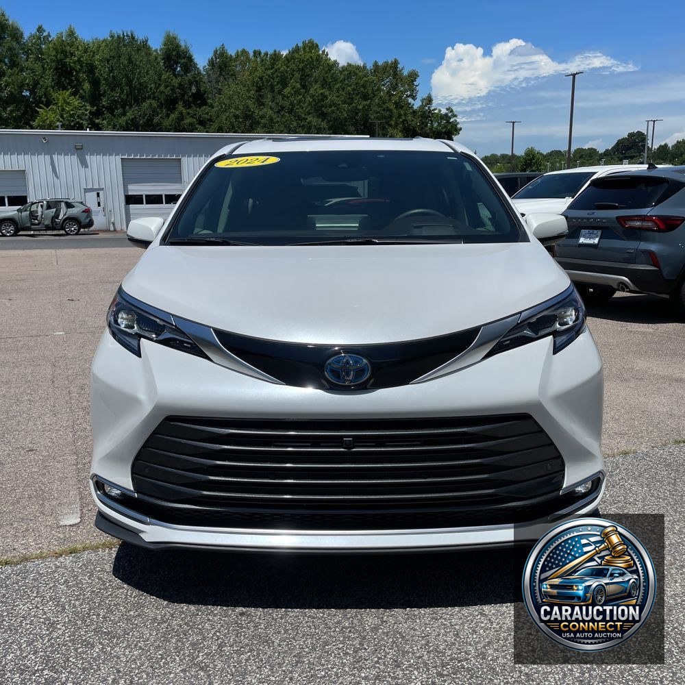 2024 Toyota Sienna Platinum 7-Passenger