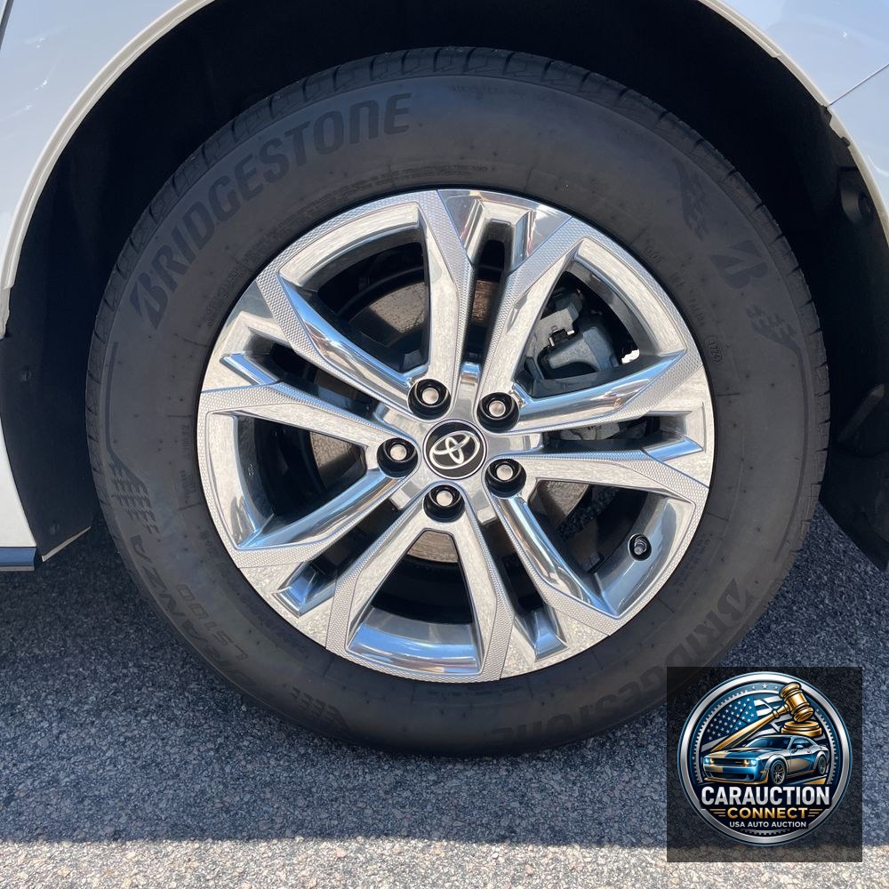 2024 Toyota Sienna Platinum 7-Passenger