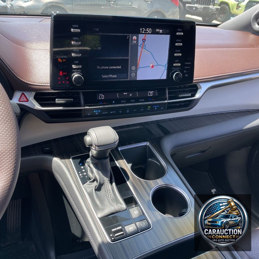 2024 Toyota Sienna Platinum 7-Passenger
