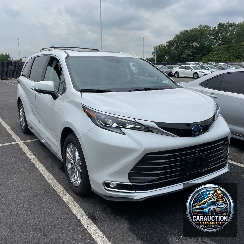 2024 Toyota Sienna Platinum 7-Passenger