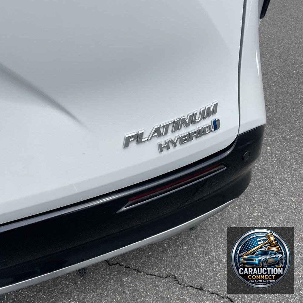 2024 Toyota Sienna Platinum 7-Passenger