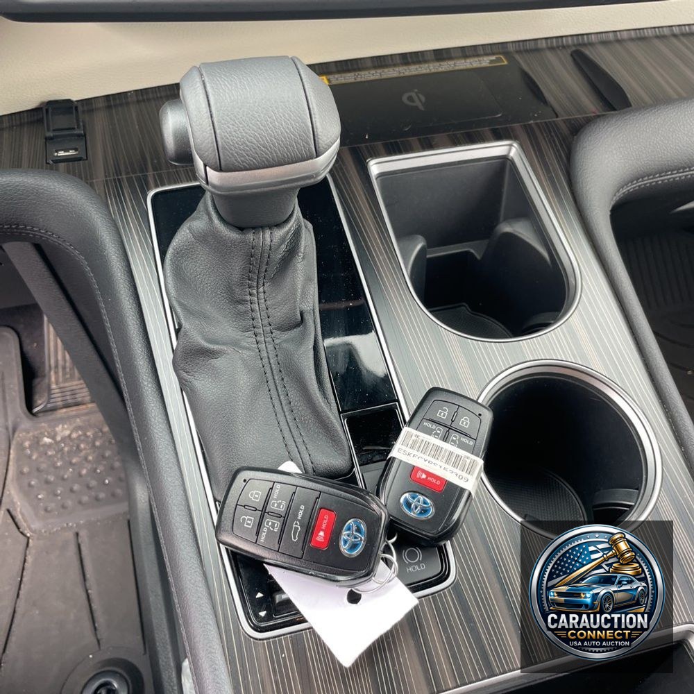 2024 Toyota Sienna Platinum 7-Passenger