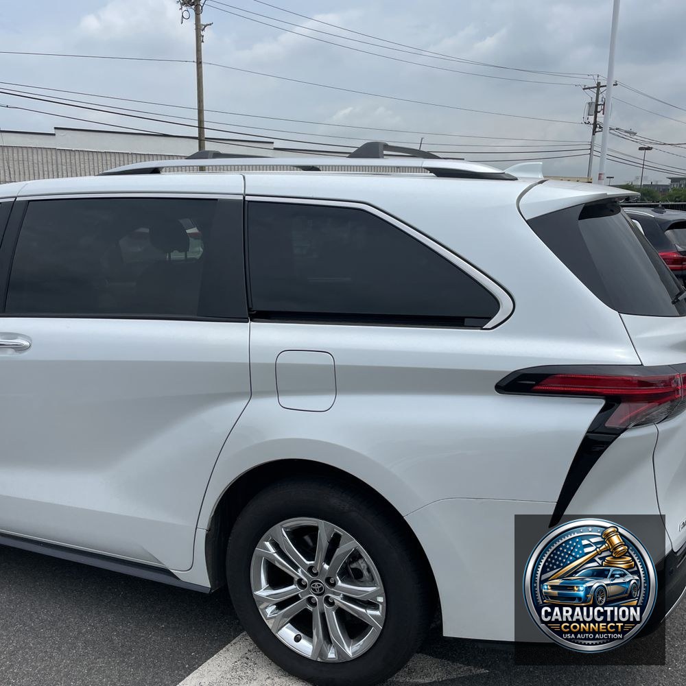2024 Toyota Sienna Platinum 7-Passenger