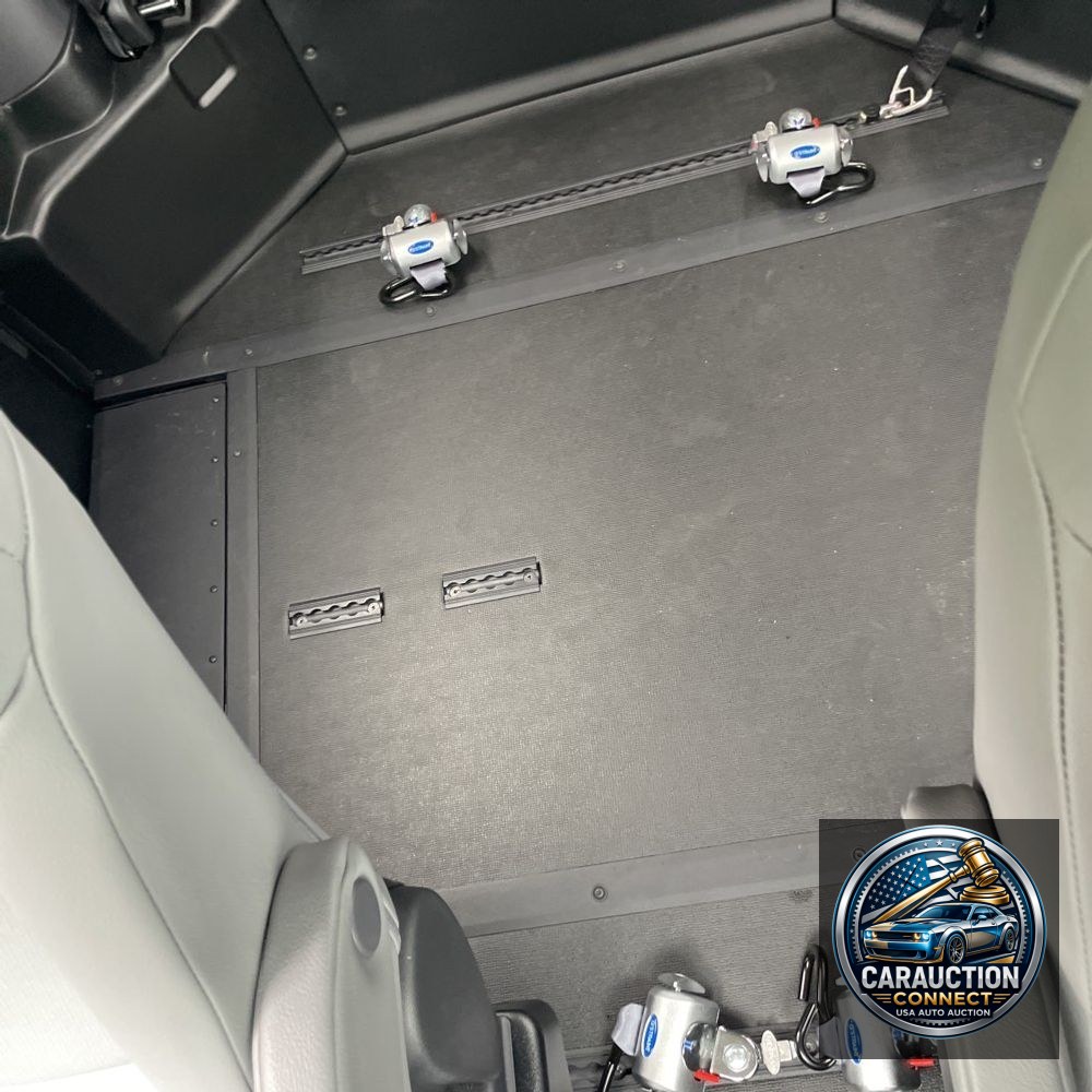 2024 Toyota Sienna XLE 8-Passenger