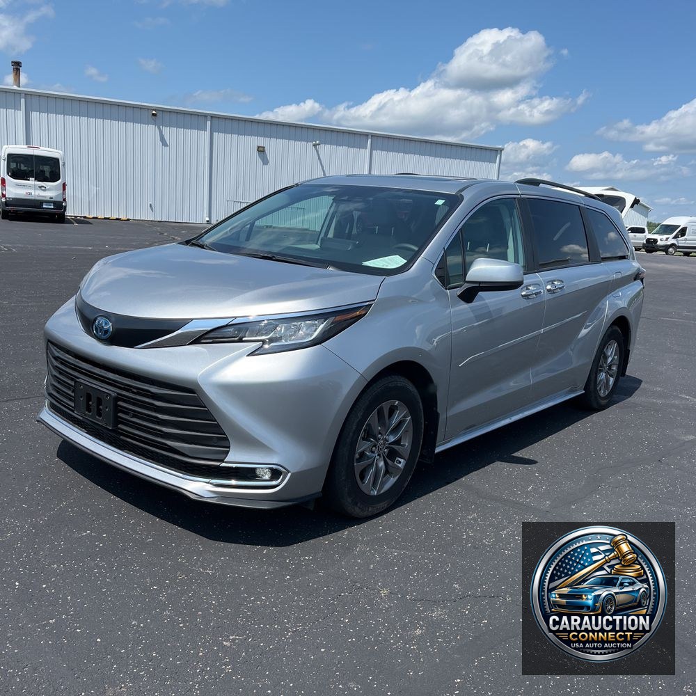 2023 Toyota Sienna XLE 7-Passenger