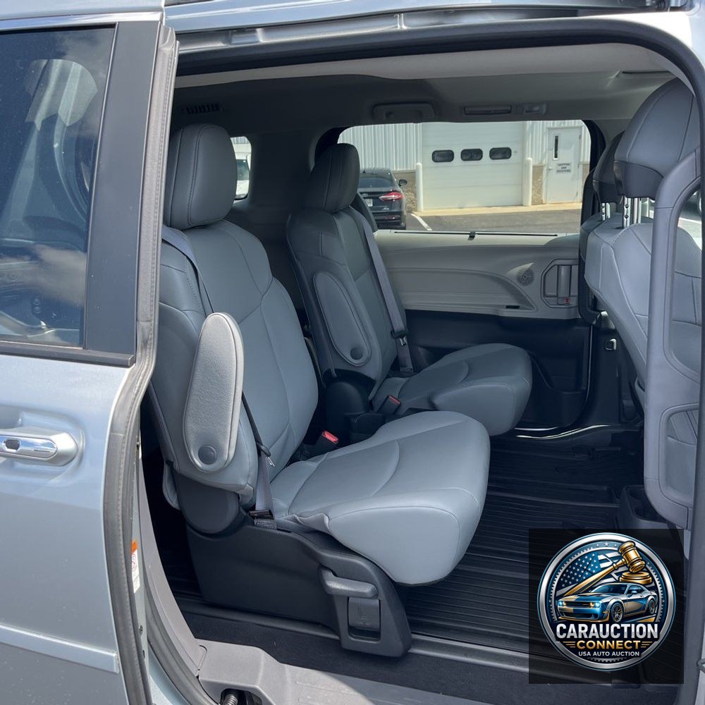 2023 Toyota Sienna XLE 7-Passenger