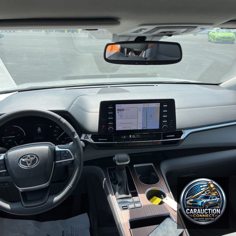2023 Toyota Sienna XLE 7-Passenger