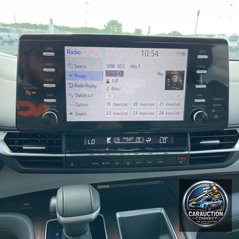 2023 Toyota Sienna XLE 7-Passenger