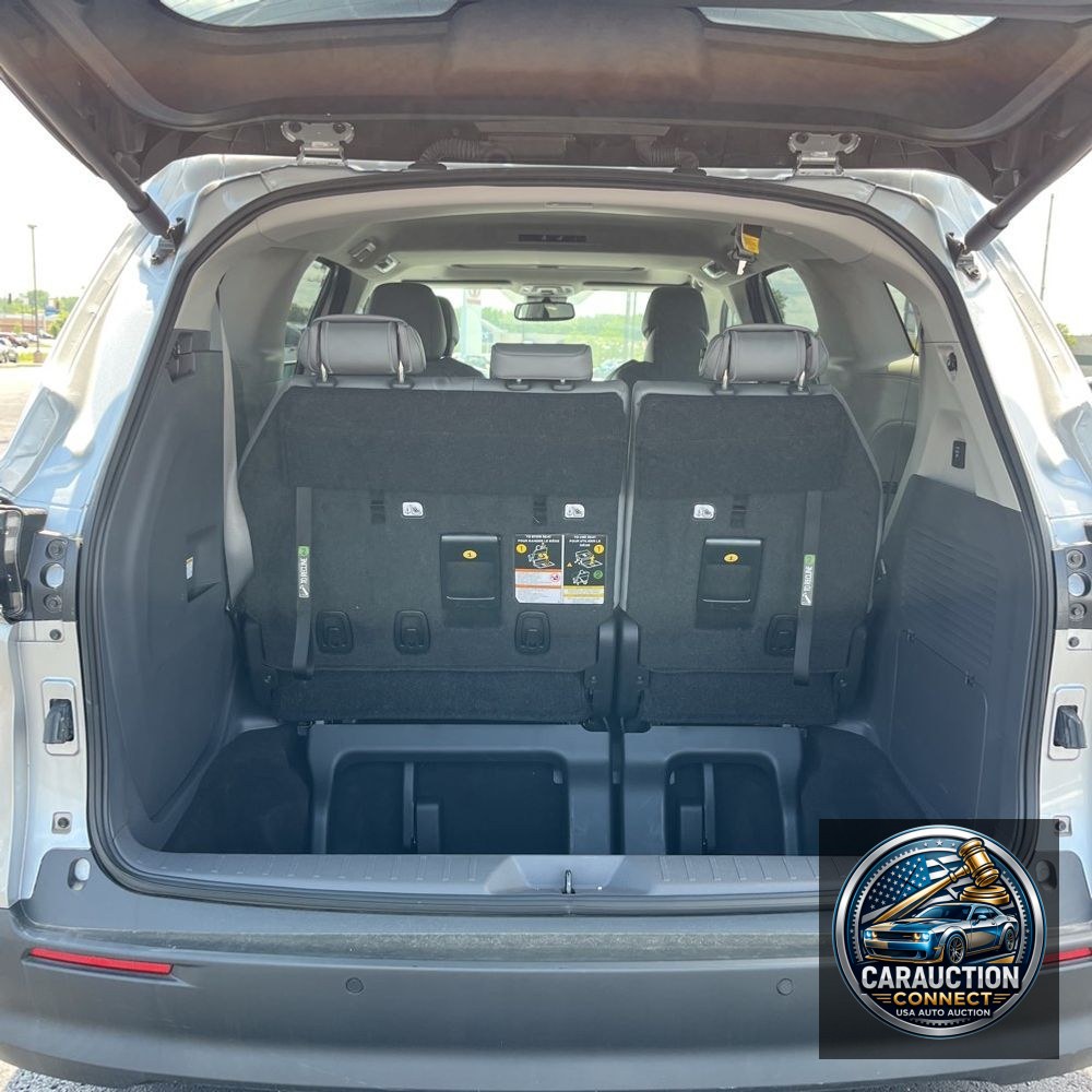 2023 Toyota Sienna XLE 7-Passenger