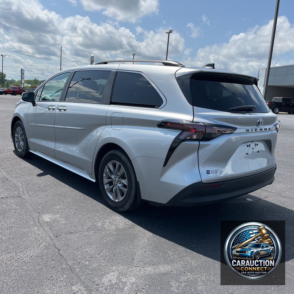 2023 Toyota Sienna XLE 7-Passenger