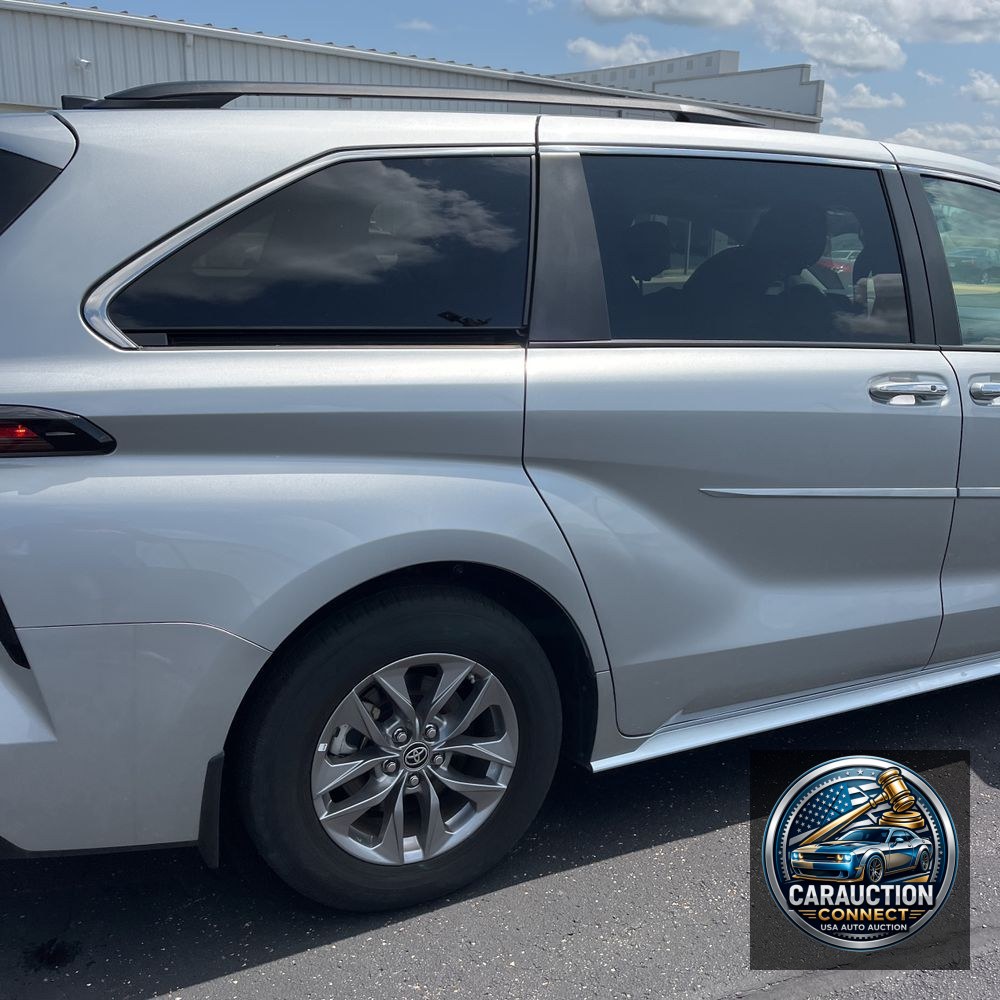 2023 Toyota Sienna XLE 7-Passenger