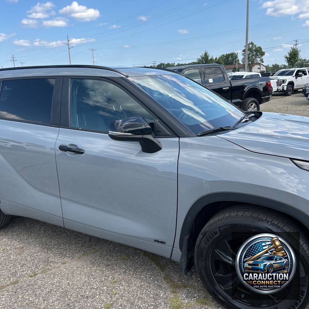 2024 Toyota Highlander Hyb XLE