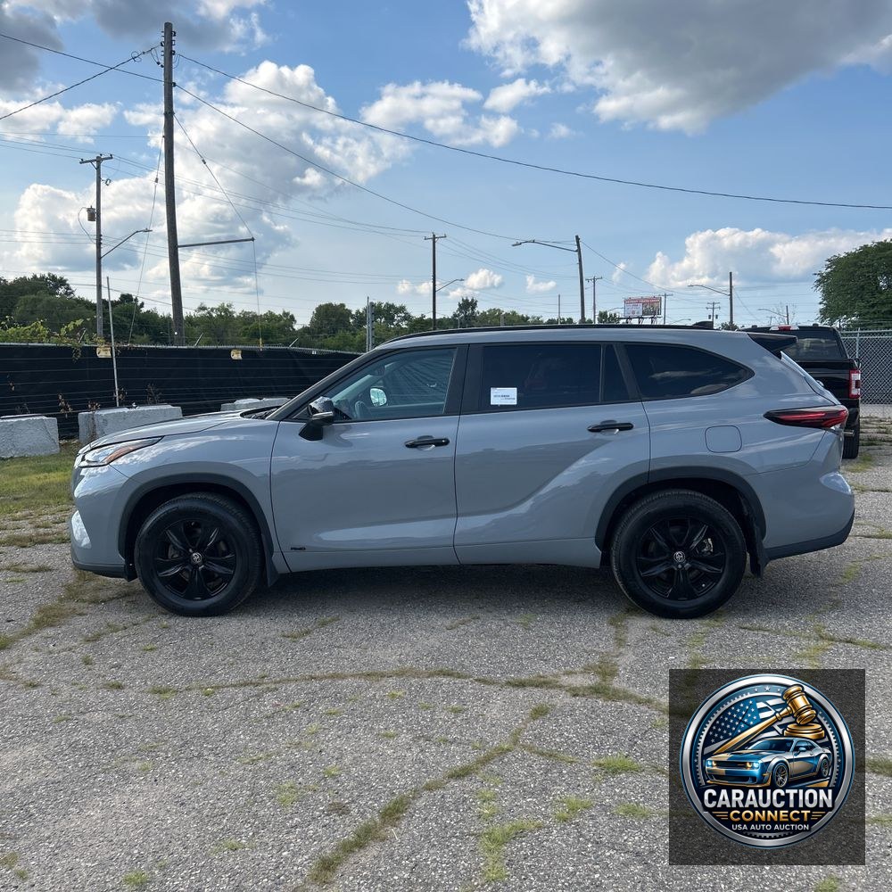 2024 Toyota Highlander Hyb XLE