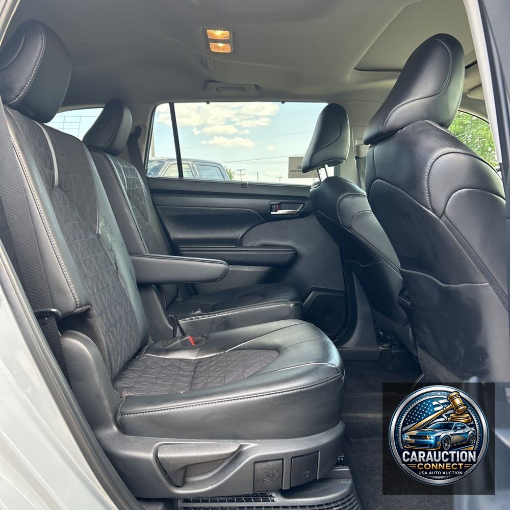 2024 Toyota Highlander Hyb XLE