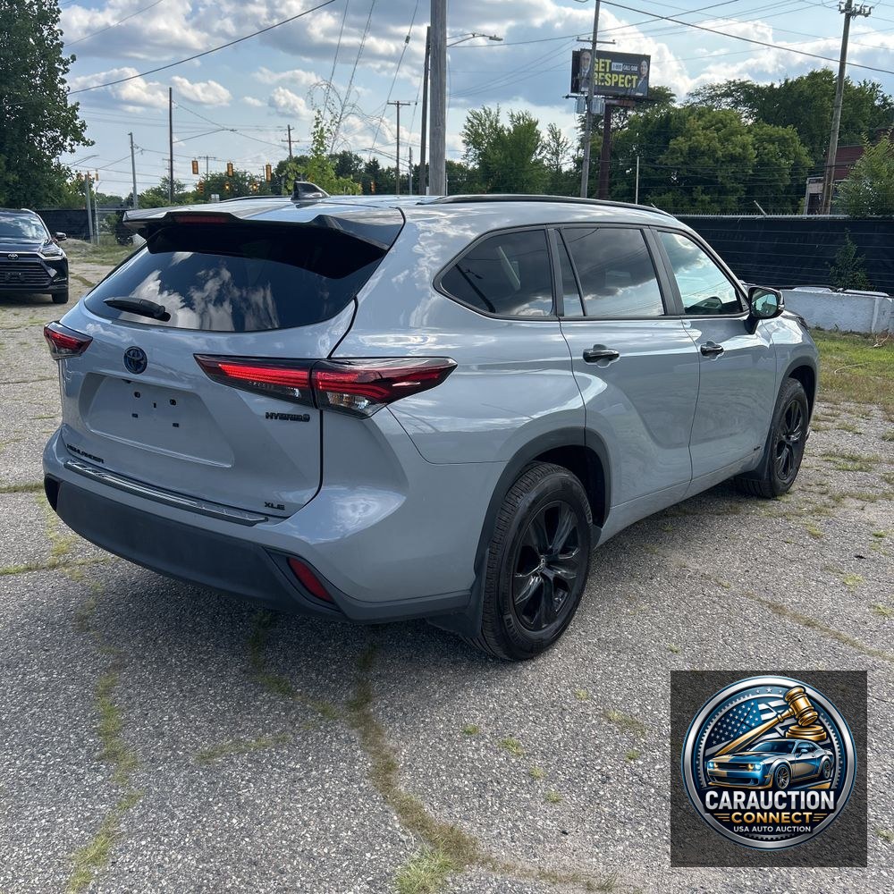 2024 Toyota Highlander Hyb XLE