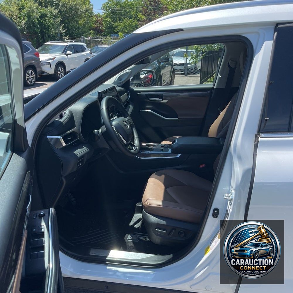 2025 Toyota Highlander Hybrid Limited 25th Edition
