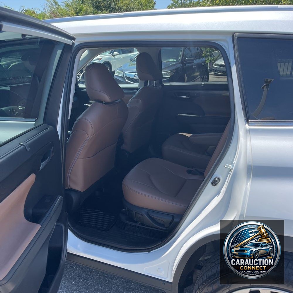 2025 Toyota Highlander Hybrid Limited 25th Edition