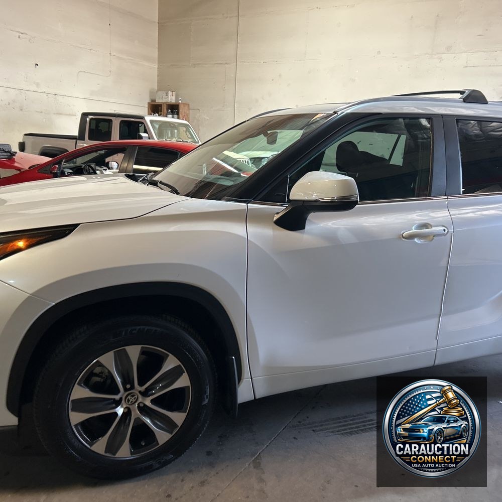 2024 Toyota Highlander XLE