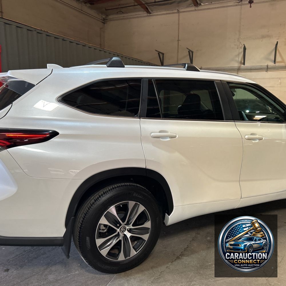 2024 Toyota Highlander XLE