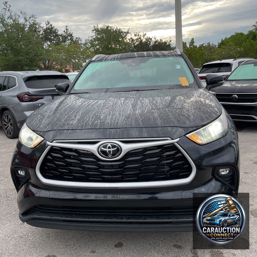 2024 Toyota Highlander XLE