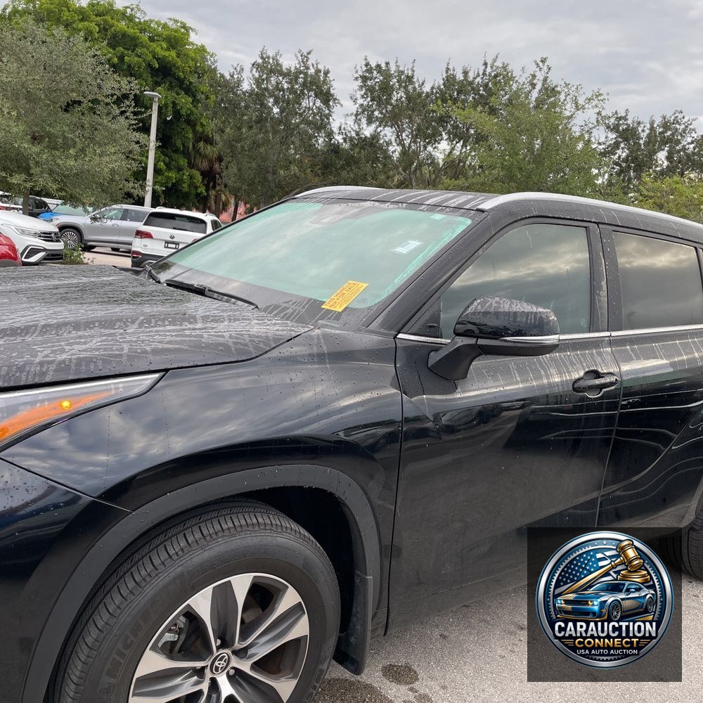 2024 Toyota Highlander XLE