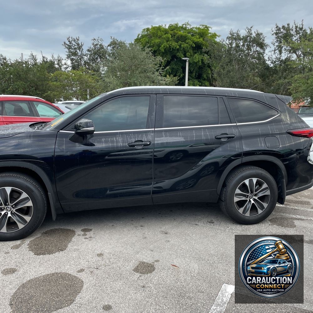 2024 Toyota Highlander XLE