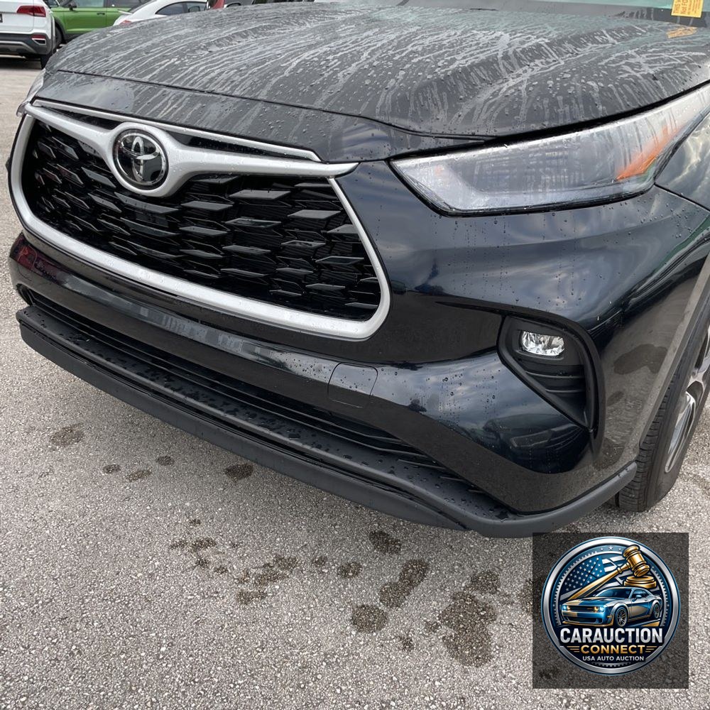 2024 Toyota Highlander XLE