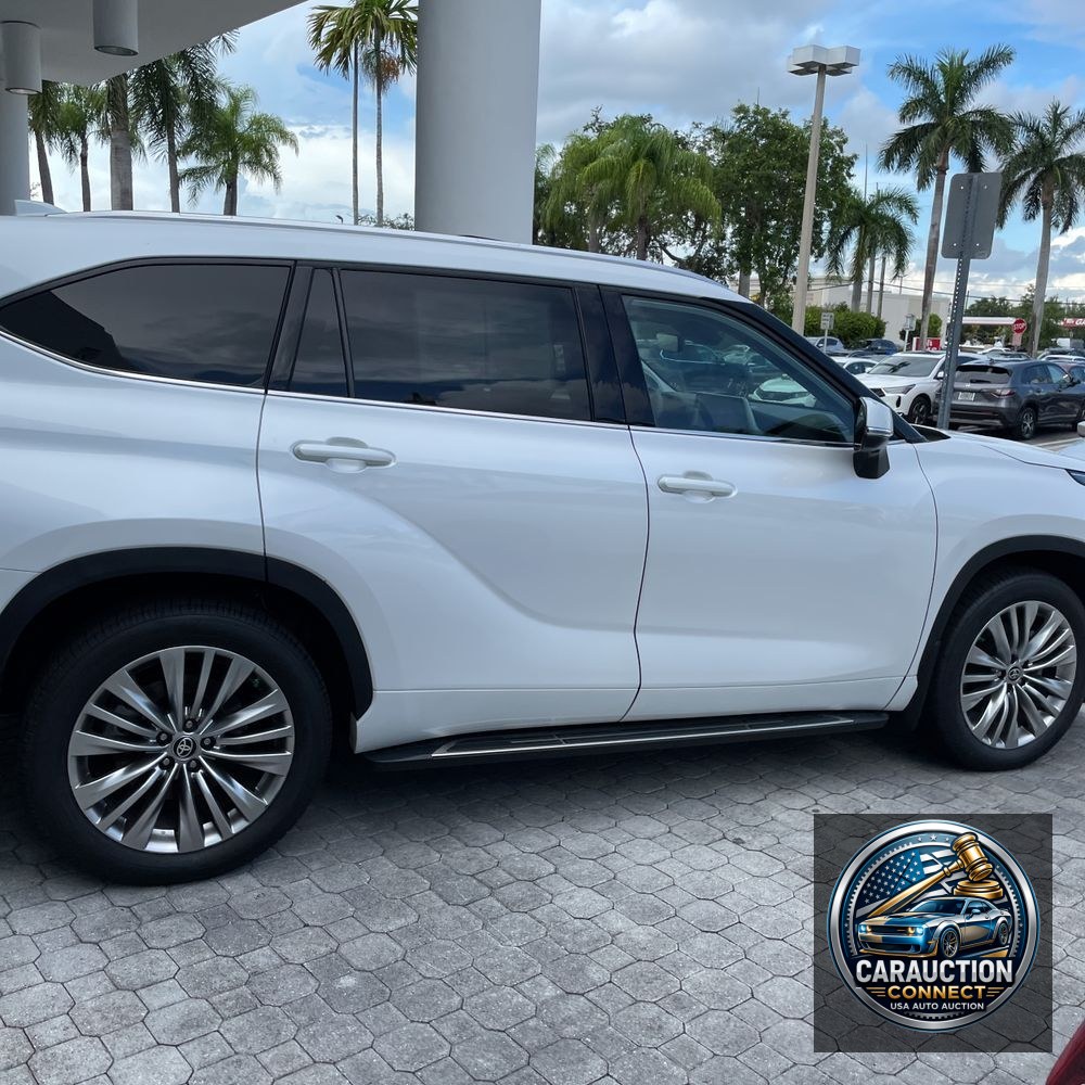2024 Toyota Highlander Platinum