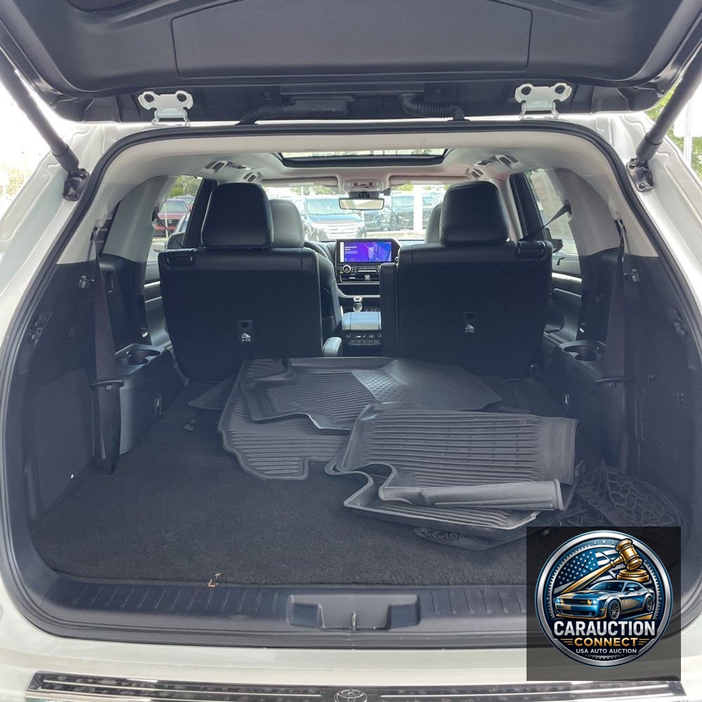 2024 Toyota Highlander Platinum