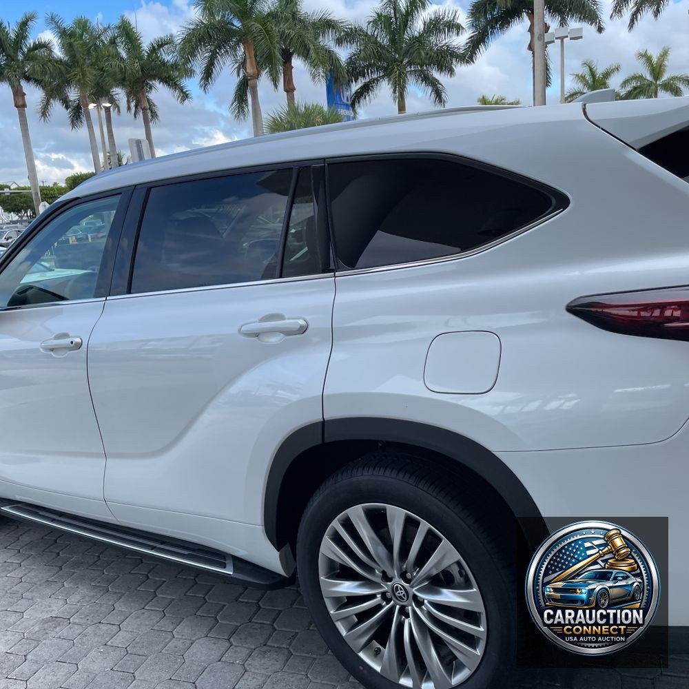 2024 Toyota Highlander Platinum