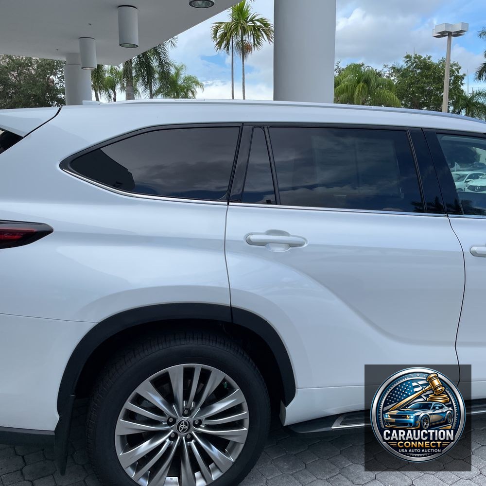 2024 Toyota Highlander Platinum