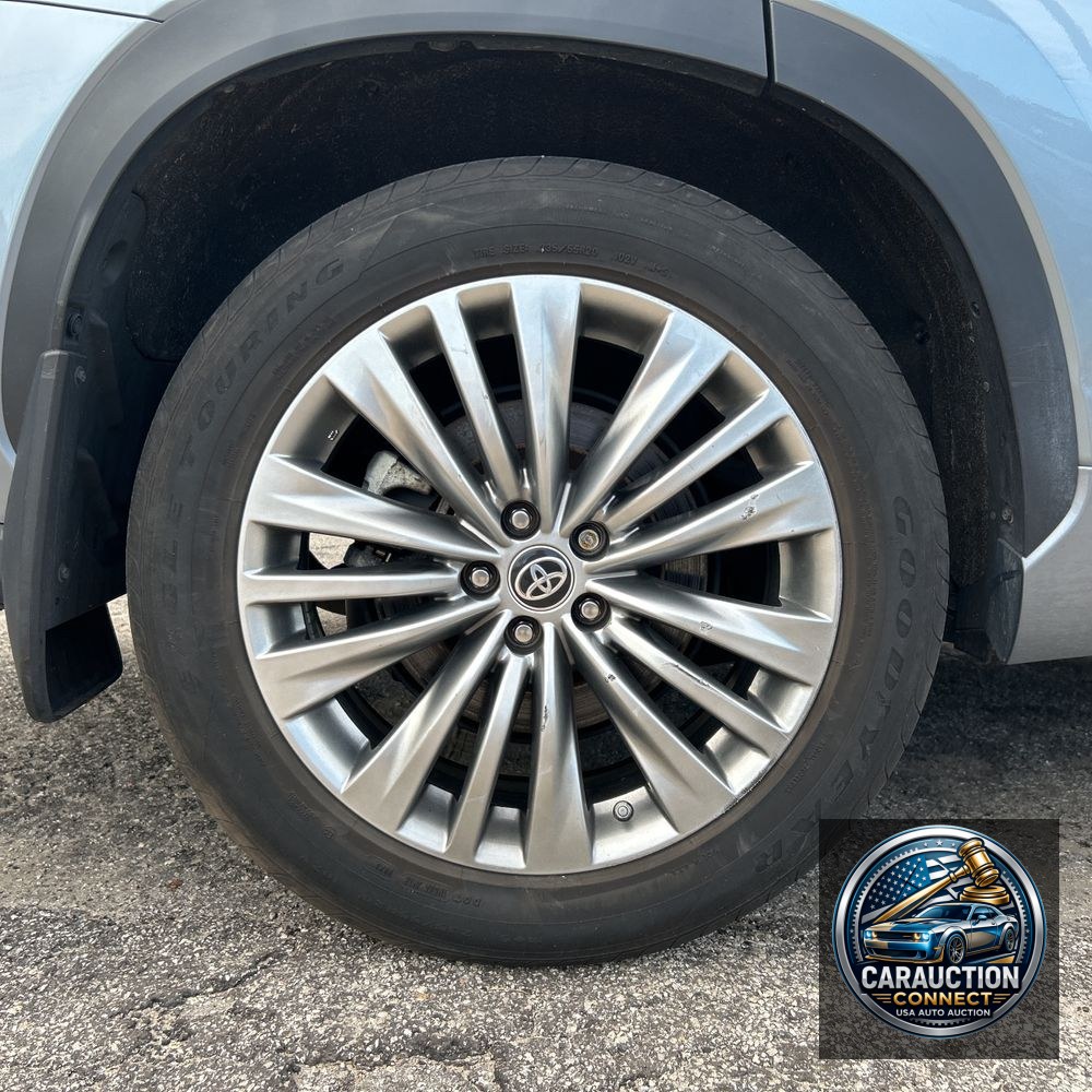 2023 Toyota Highlander Platinum