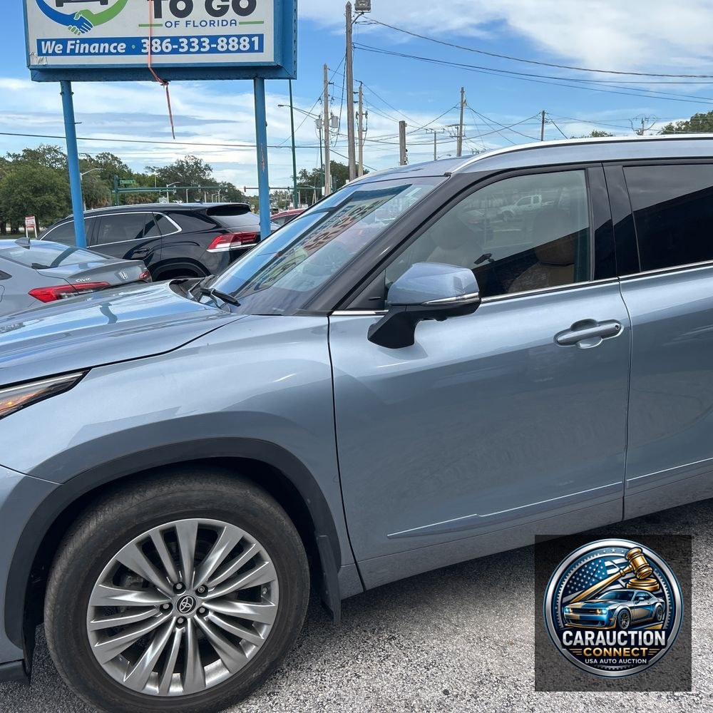 2023 Toyota Highlander Platinum