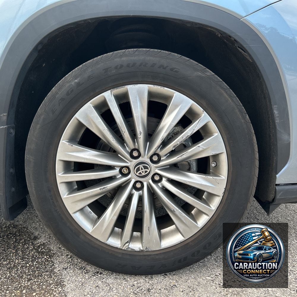 2023 Toyota Highlander Platinum