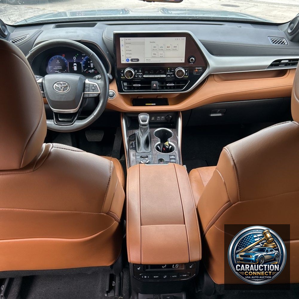 2023 Toyota Highlander Platinum