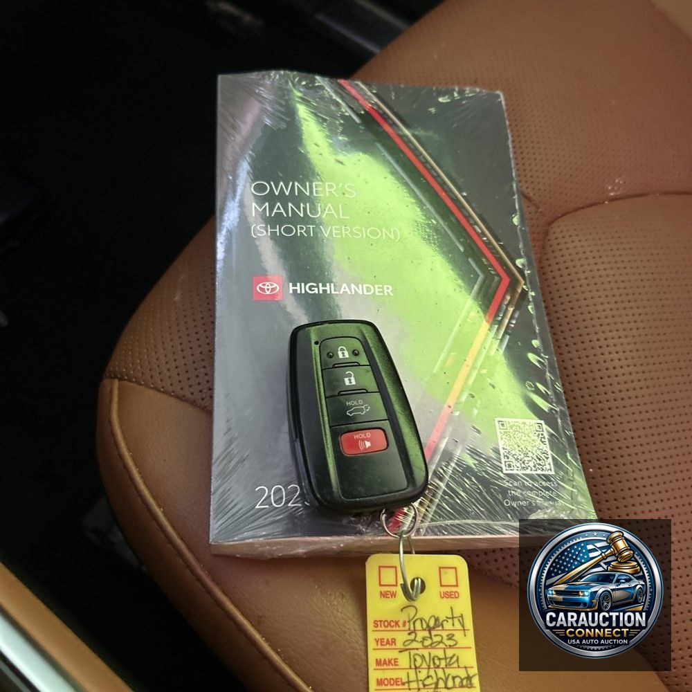 2023 Toyota Highlander Platinum