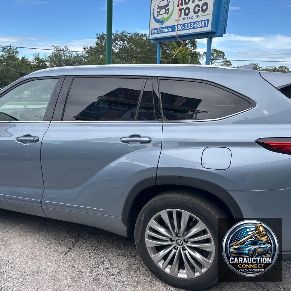 2023 Toyota Highlander Platinum