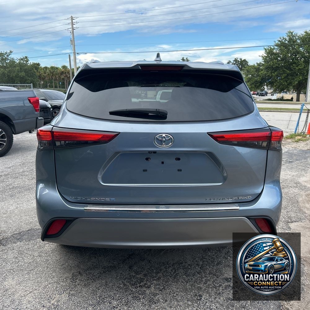 2023 Toyota Highlander Platinum