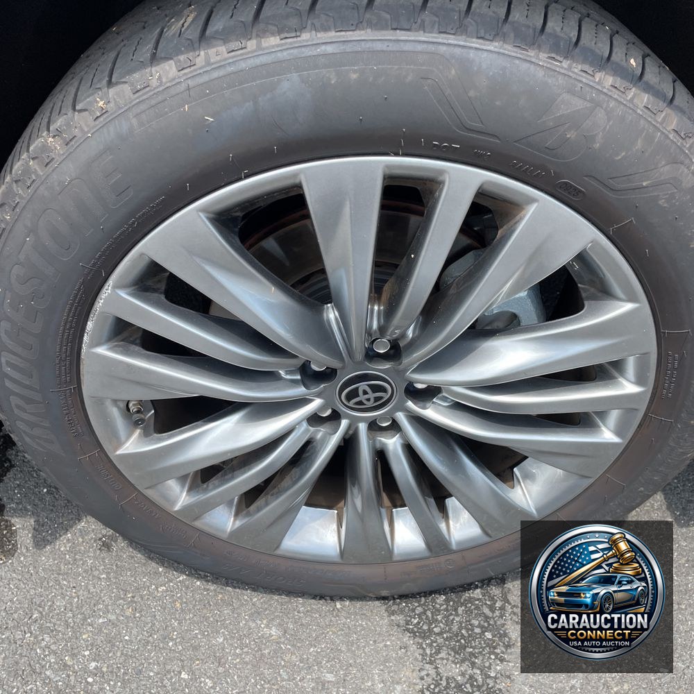 2025 Toyota Highlander Platinum