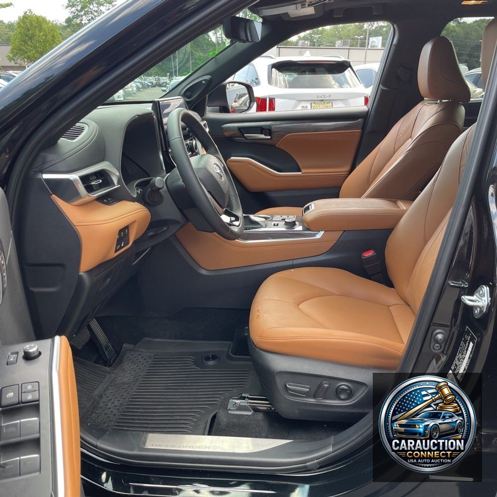 2025 Toyota Highlander Platinum