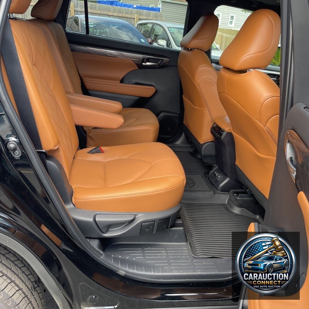 2025 Toyota Highlander Platinum