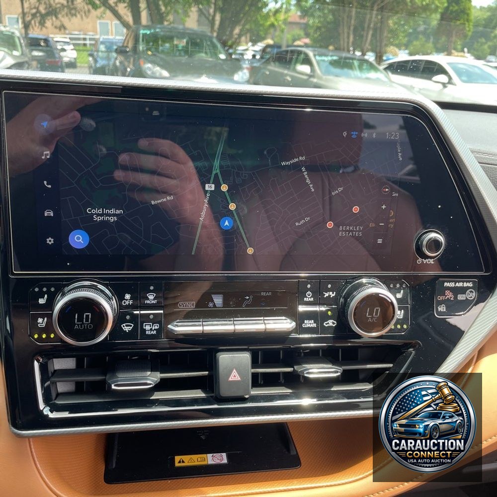 2025 Toyota Highlander Platinum